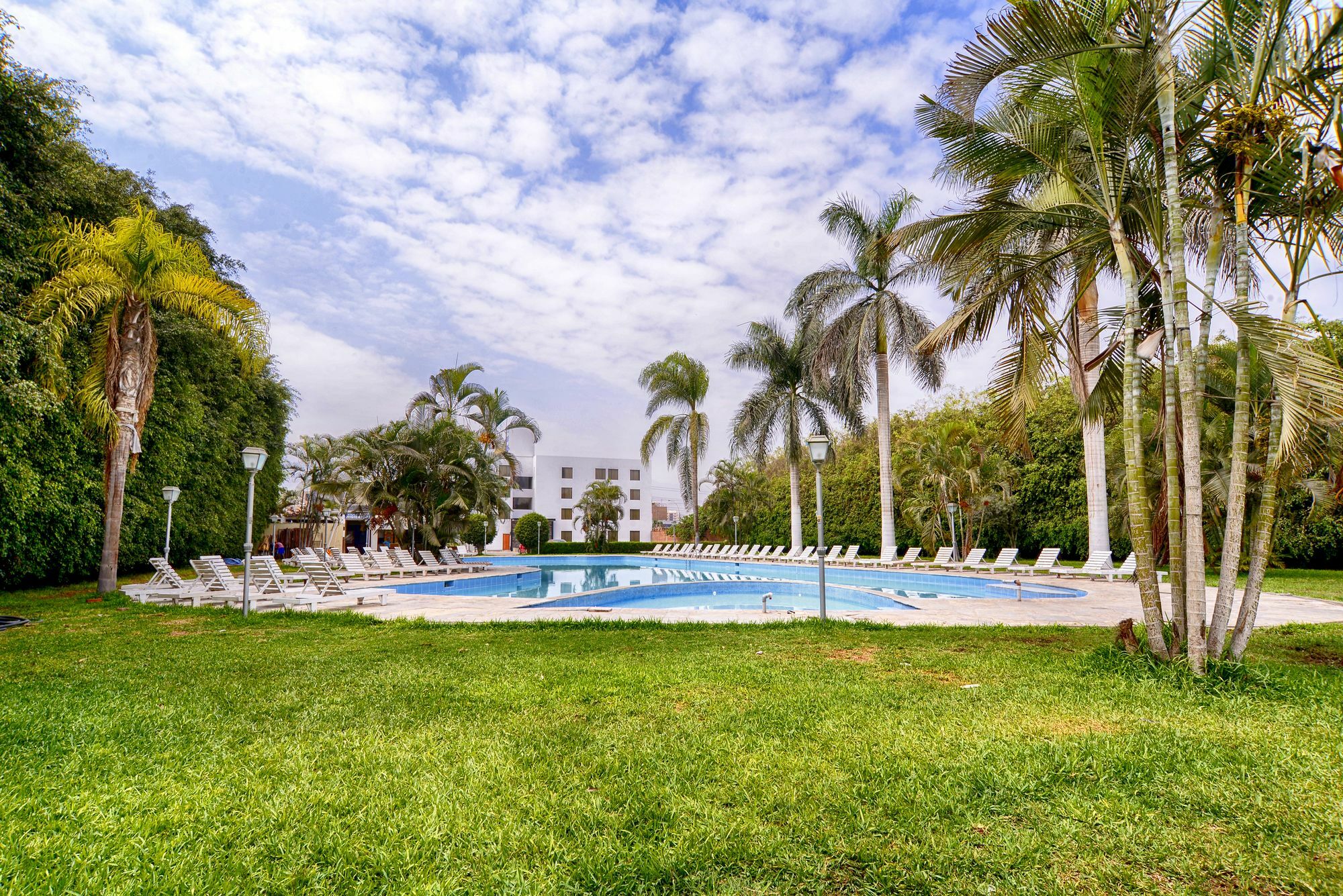 Hotel Hacienda Lima Norte Exteriör bild
